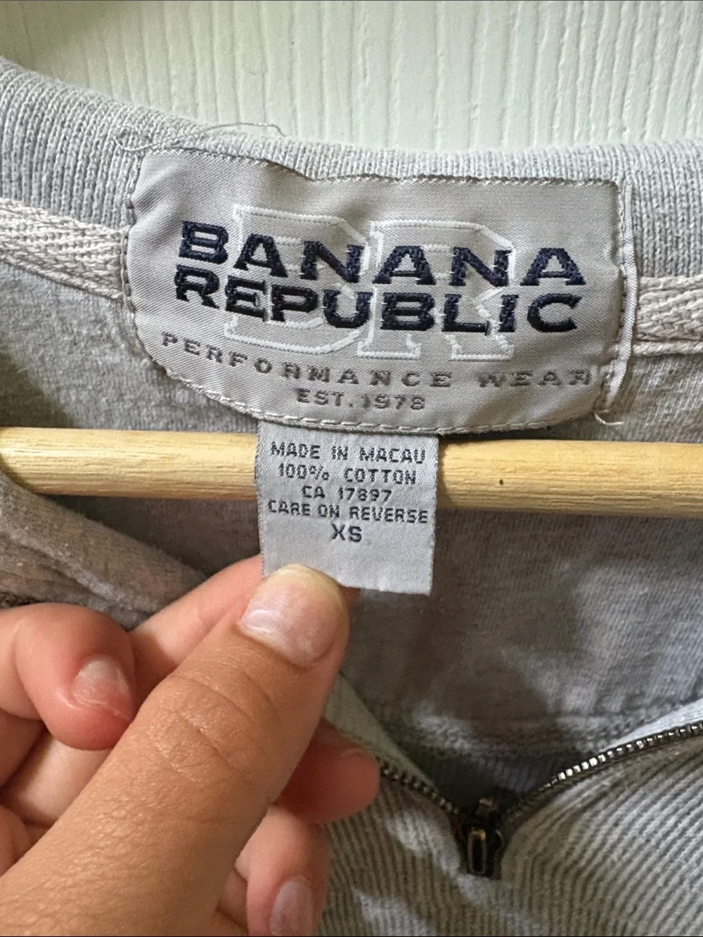 Banana Republic Men's Light Gray Zip Polo Sweater with Stripe Trim